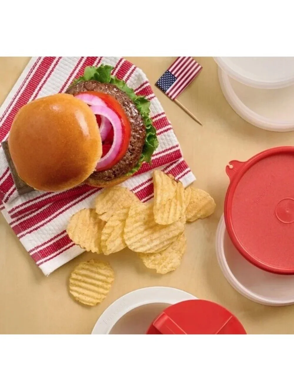 Tupperware® Hamburger Press & Keepers Set Patty Mold & Storage